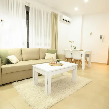 Deluxe San Julian With Parking Apartment